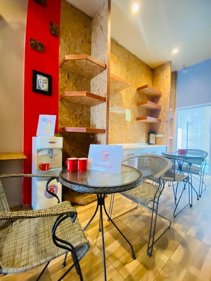 Frutta Hostel Patong Экстерьер фото